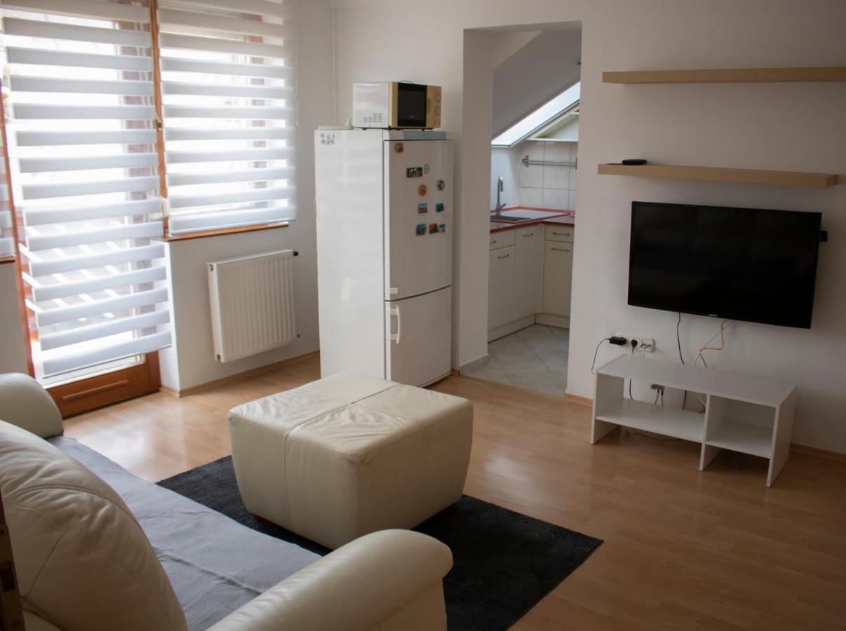 SzekszárdCsalogany Apartmanアパートメント エクステリア 写真