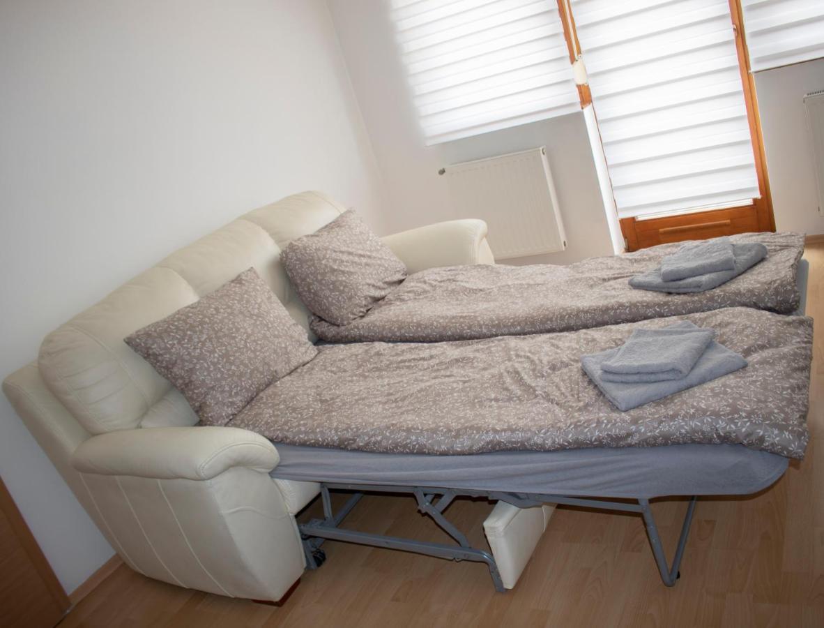 SzekszárdCsalogany Apartmanアパートメント エクステリア 写真