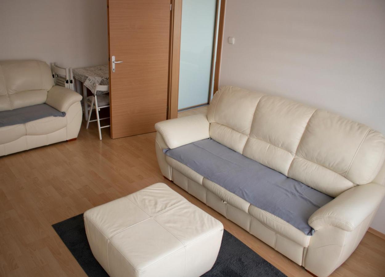 SzekszárdCsalogany Apartmanアパートメント エクステリア 写真
