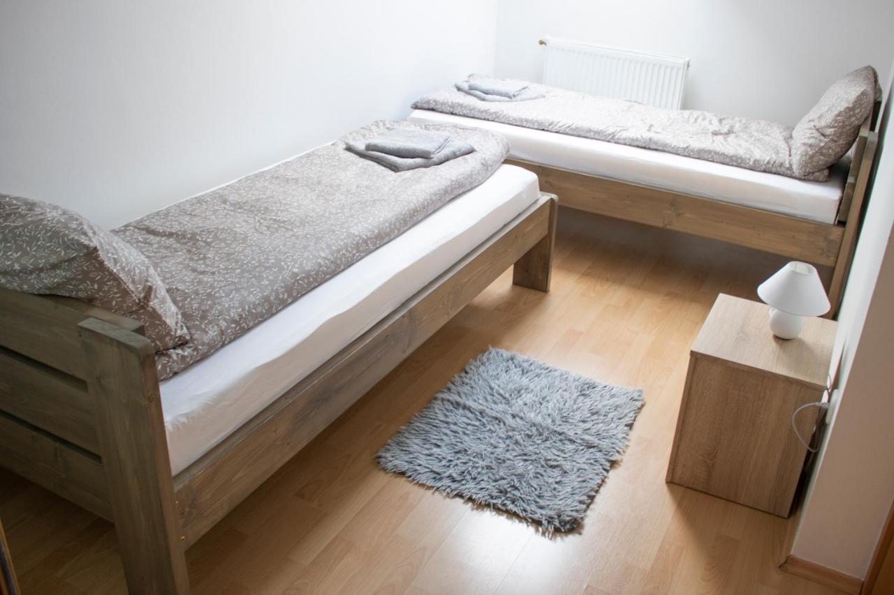 SzekszárdCsalogany Apartmanアパートメント エクステリア 写真