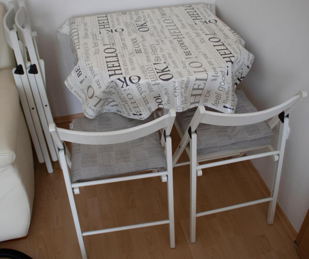 SzekszárdCsalogany Apartmanアパートメント エクステリア 写真