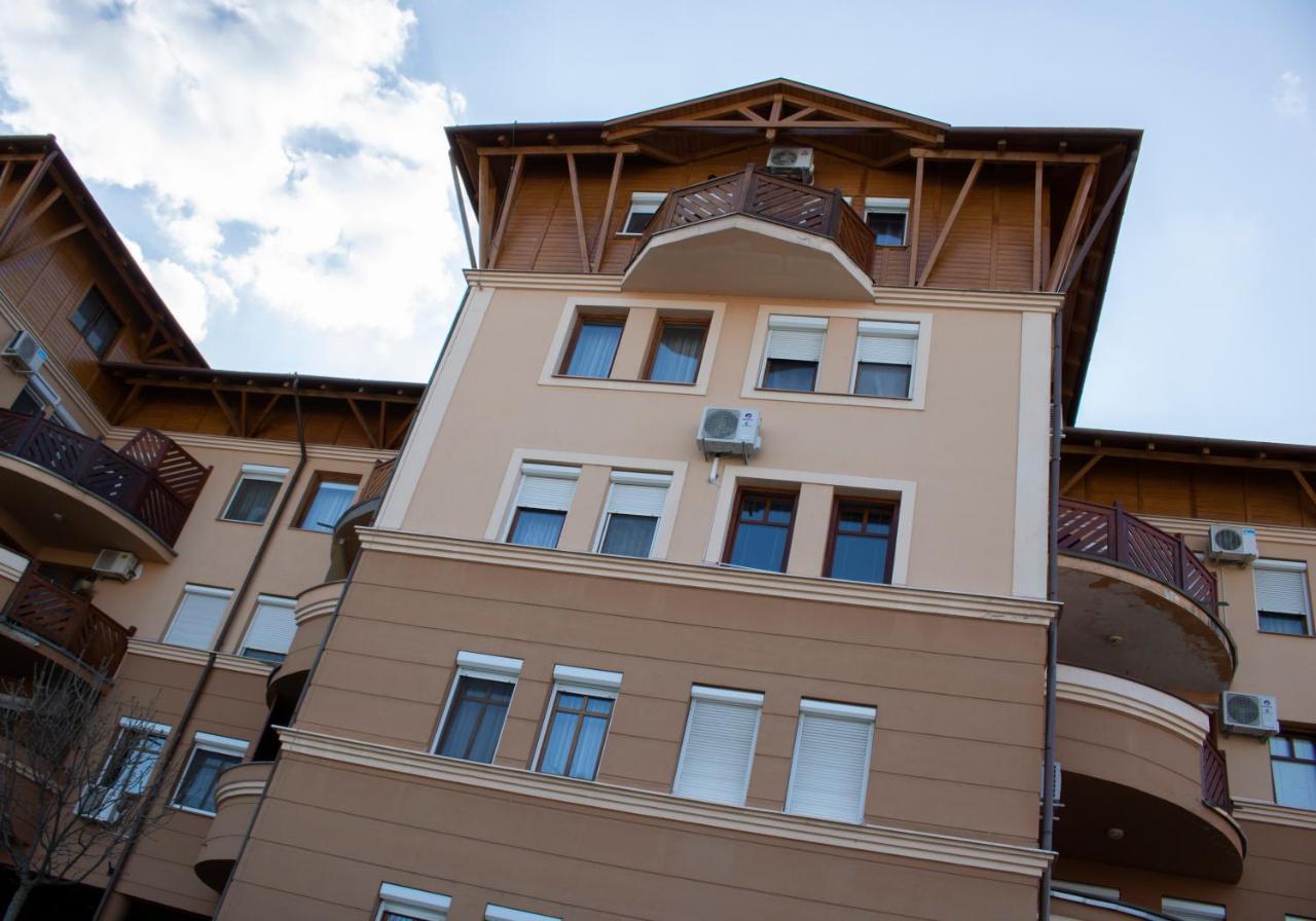 SzekszárdCsalogany Apartmanアパートメント エクステリア 写真